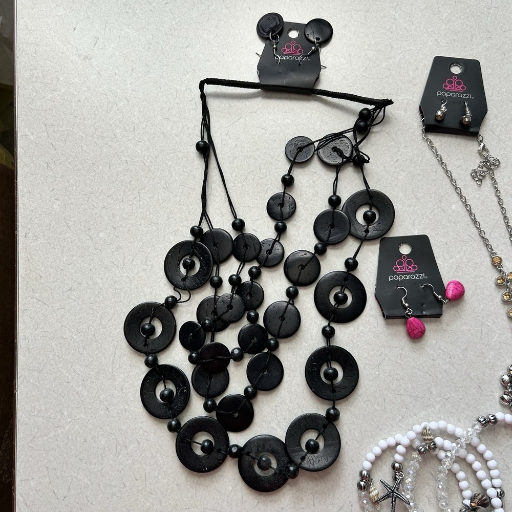 Paparazzi‎ 9 piece bundle. New and used